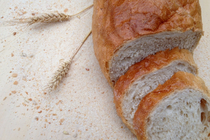 Chlieb pšeničný biely 900g, 450g